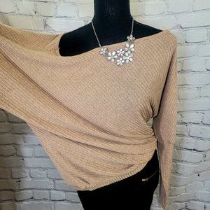 🤎 Beautiful brown sweater...